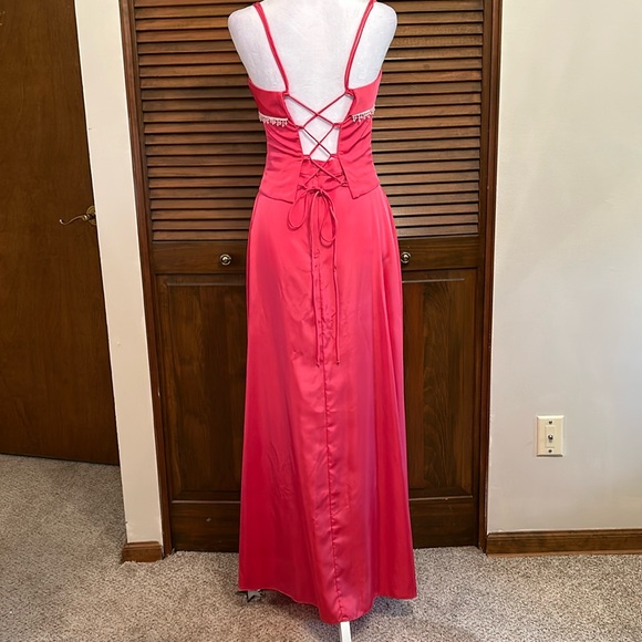 Roberta Stunning Two-Piece Formal Dress - Picture 4 of 10